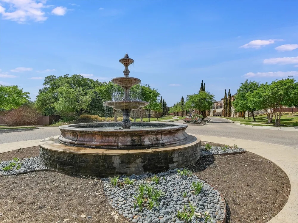 102 Bella Toscana Avenue #1103 Lakeway, TX 78734