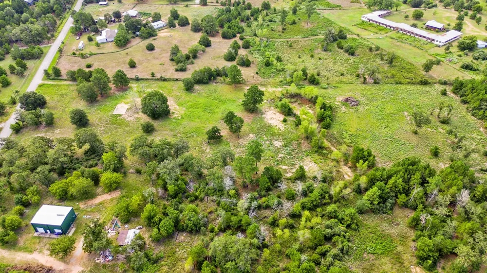 147 Pine Valley Drive Paige, TX 78659