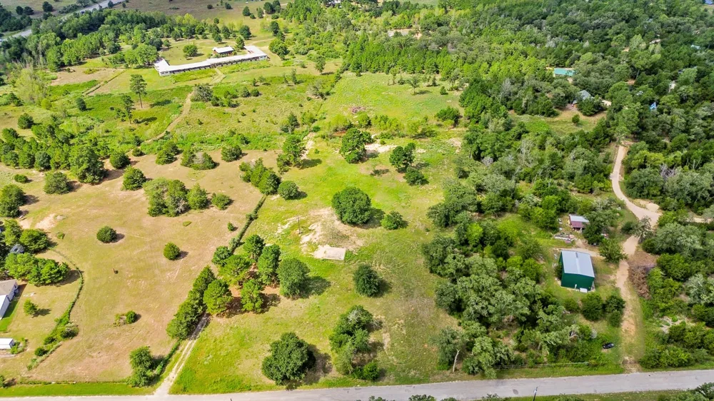 147 Pine Valley Drive Paige, TX 78659