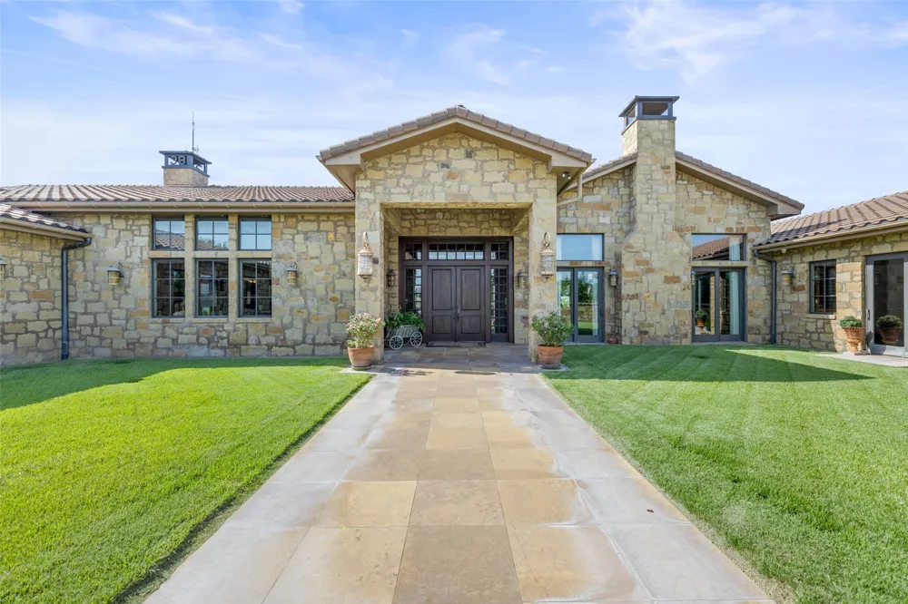 4529 Ranch Road 3347 Round Mountain, TX 78663