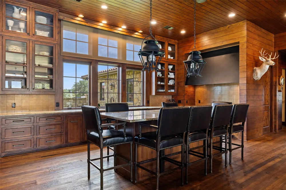 4529 Ranch Road 3347 Round Mountain, TX 78663