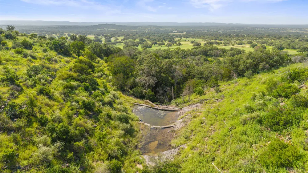 4529 Ranch Road 3347 Round Mountain, TX 78663