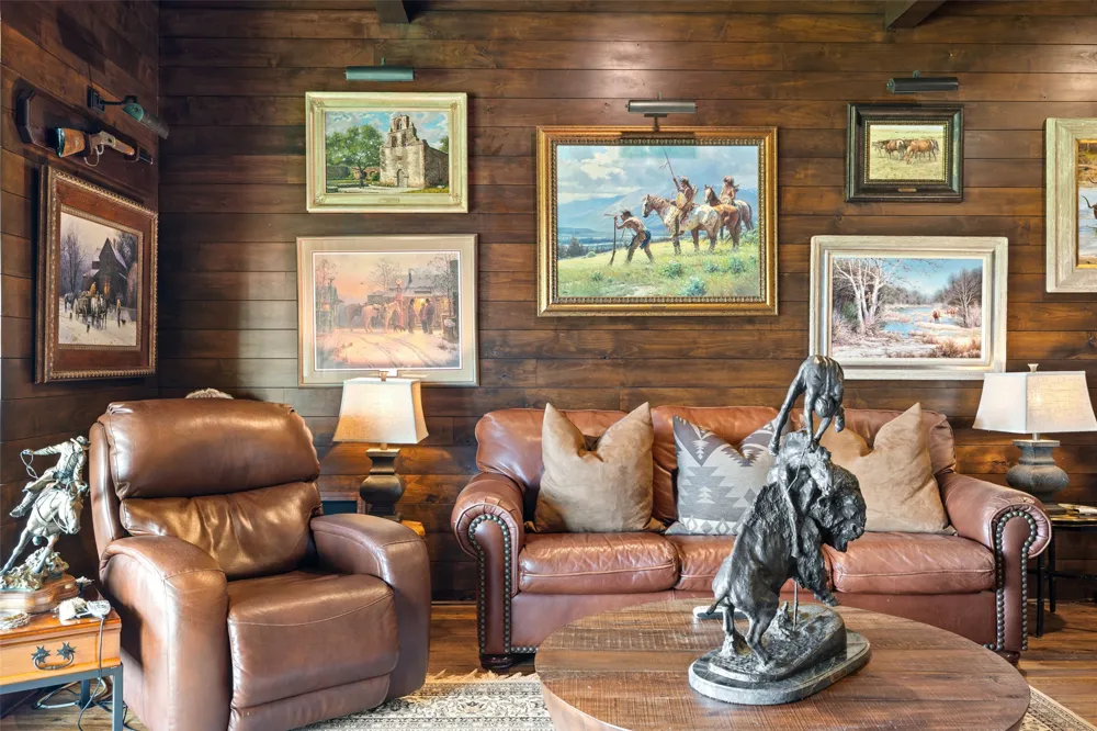 4529 Ranch Road 3347 Round Mountain, TX 78663