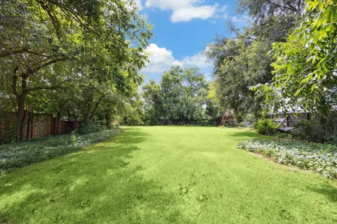 8606 Linkpass Lane