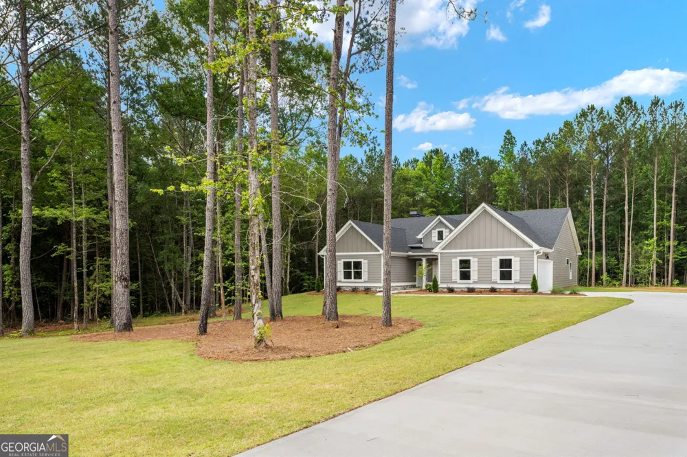 243 Flint Farms DR Concord, GA 30206