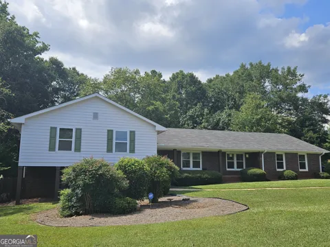 160 Edgewood DR