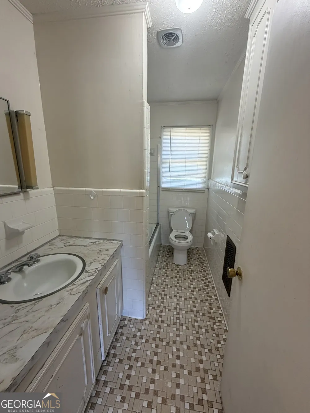 27 E Bruce ST Mcrae-Helena, GA 31055