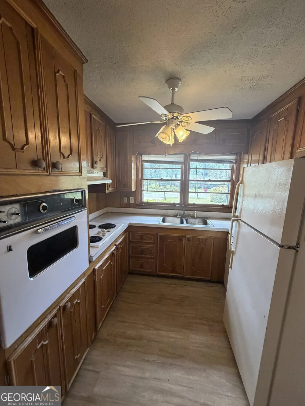27 E Bruce ST Mcrae-Helena, GA 31055