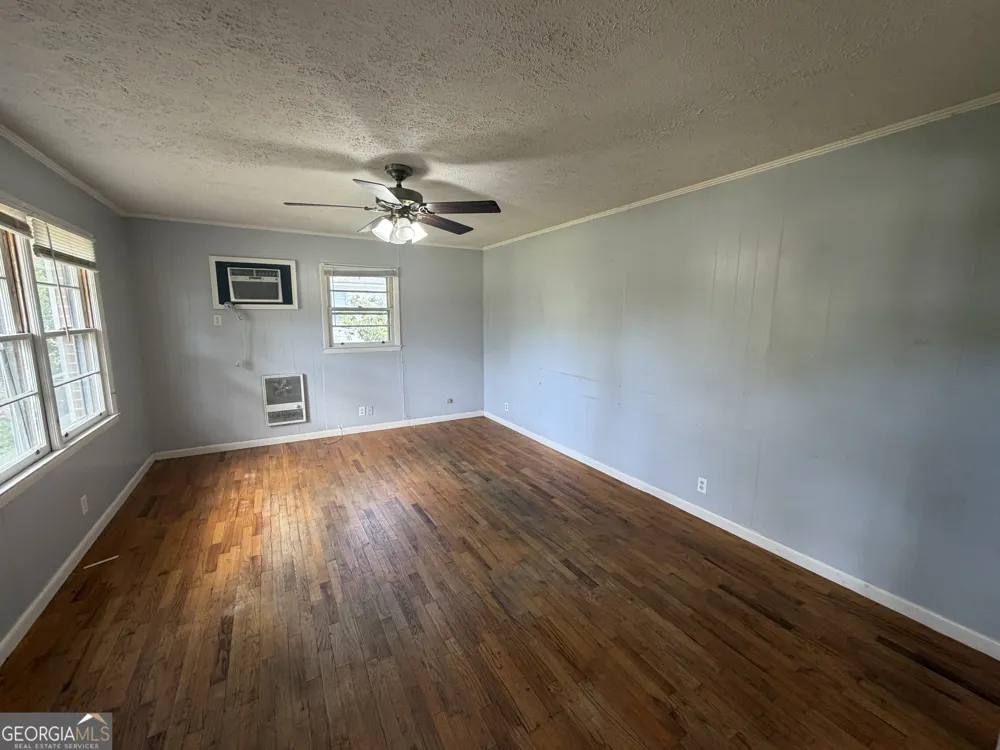 27 E Bruce ST Mcrae-Helena, GA 31055