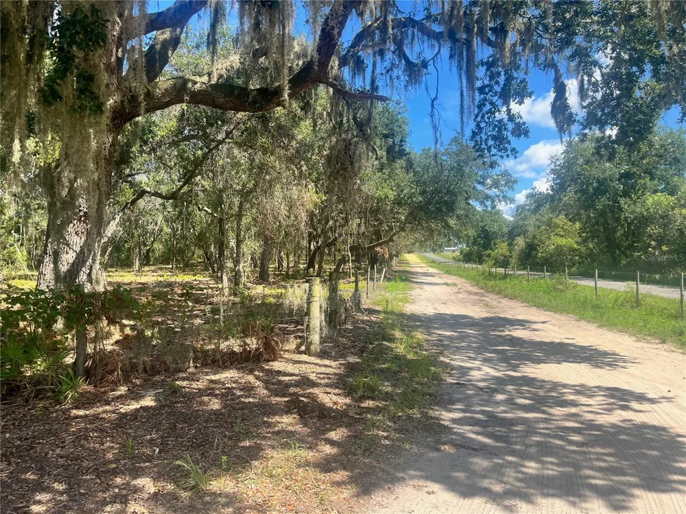 2 SENDCASTLE DRIVE Groveland, FL 34736