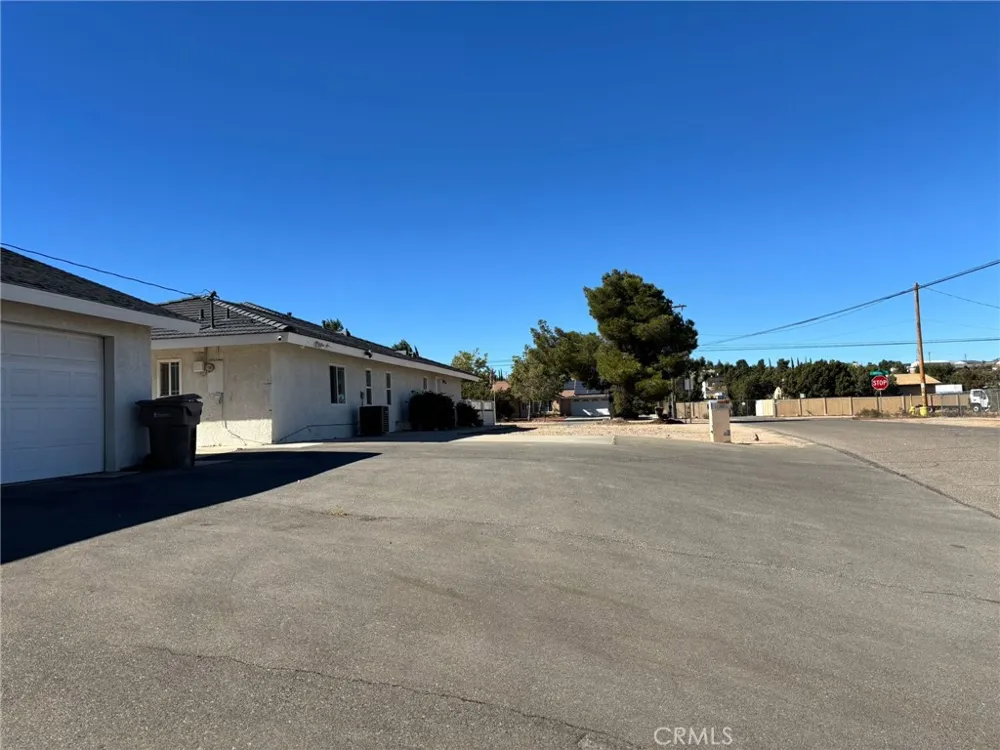 6995 Summit Valley Road Hesperia, CA 92345