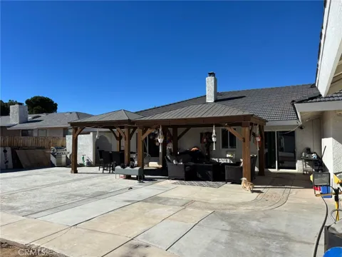 6995 Summit Valley Road