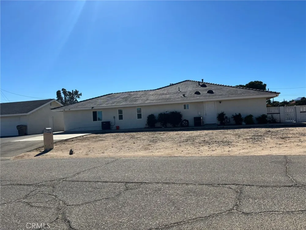 6995 Summit Valley Road Hesperia, CA 92345