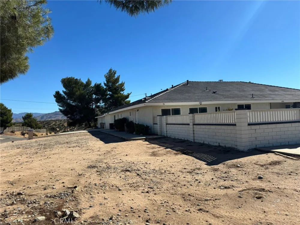 6995 Summit Valley Road Hesperia, CA 92345