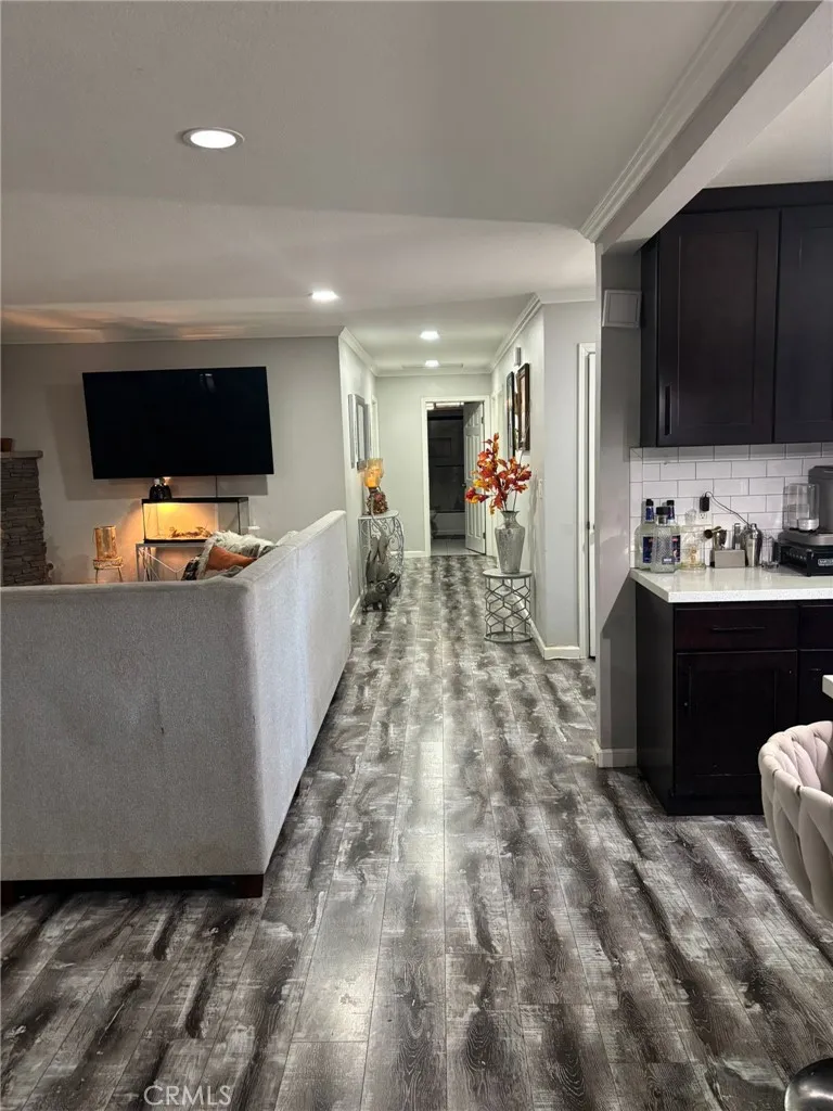 6995 Summit Valley Road Hesperia, CA 92345