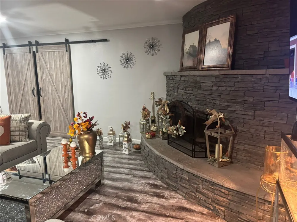 6995 Summit Valley Road Hesperia, CA 92345