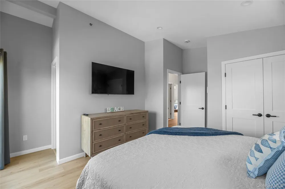 108 Ocean Road Ocean Beach, NY 11770