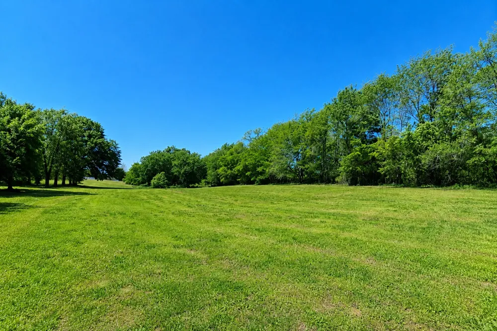 4628 Hwy 31W Cottontown, TN 37048