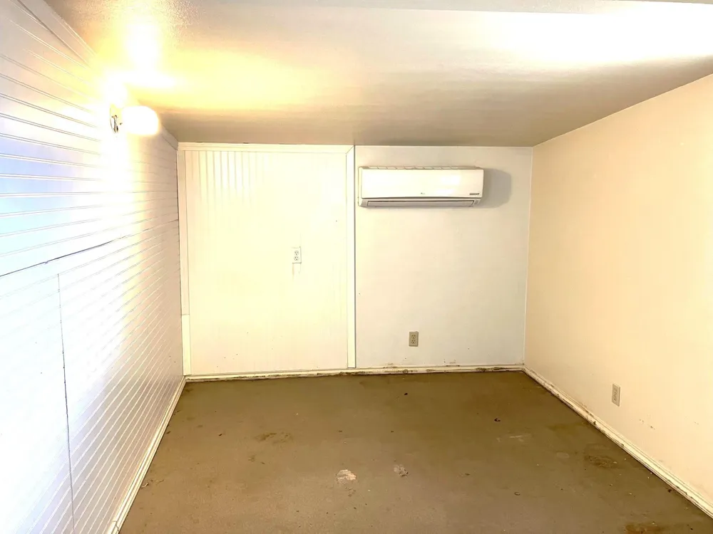 487 Us Highway 77a Cuero, TX 77954