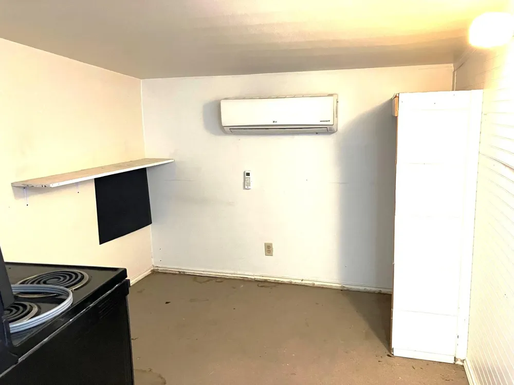 487 Us Highway 77a Cuero, TX 77954