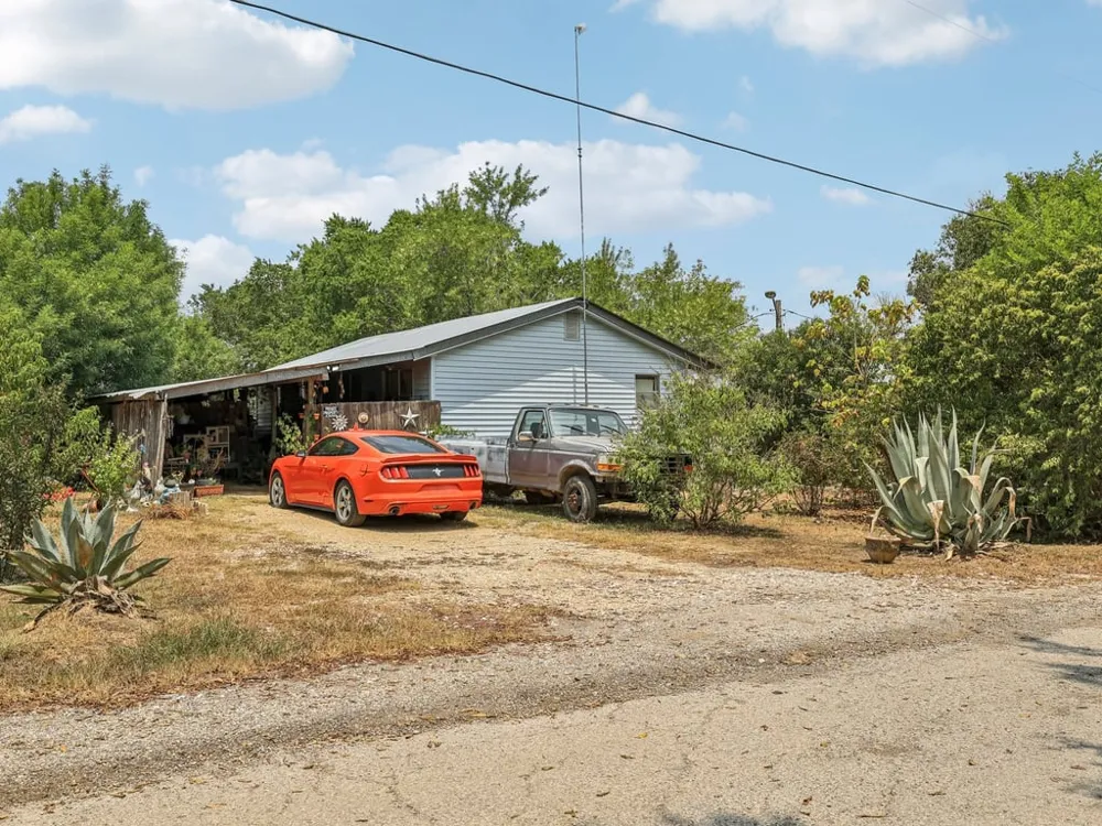 Bluebonnet Road Lockhart, TX 78644