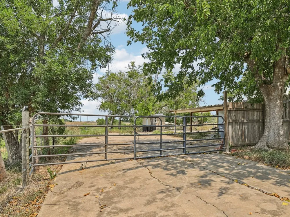 Bluebonnet Road Lockhart, TX 78644