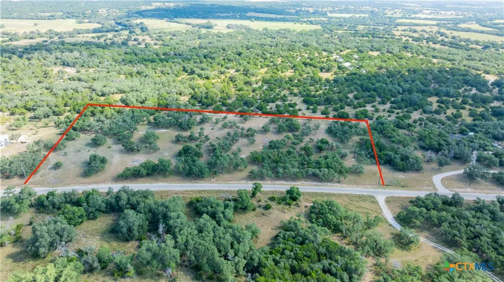 1014 LIPAN APACHE RUN Blanco, TX 78606
