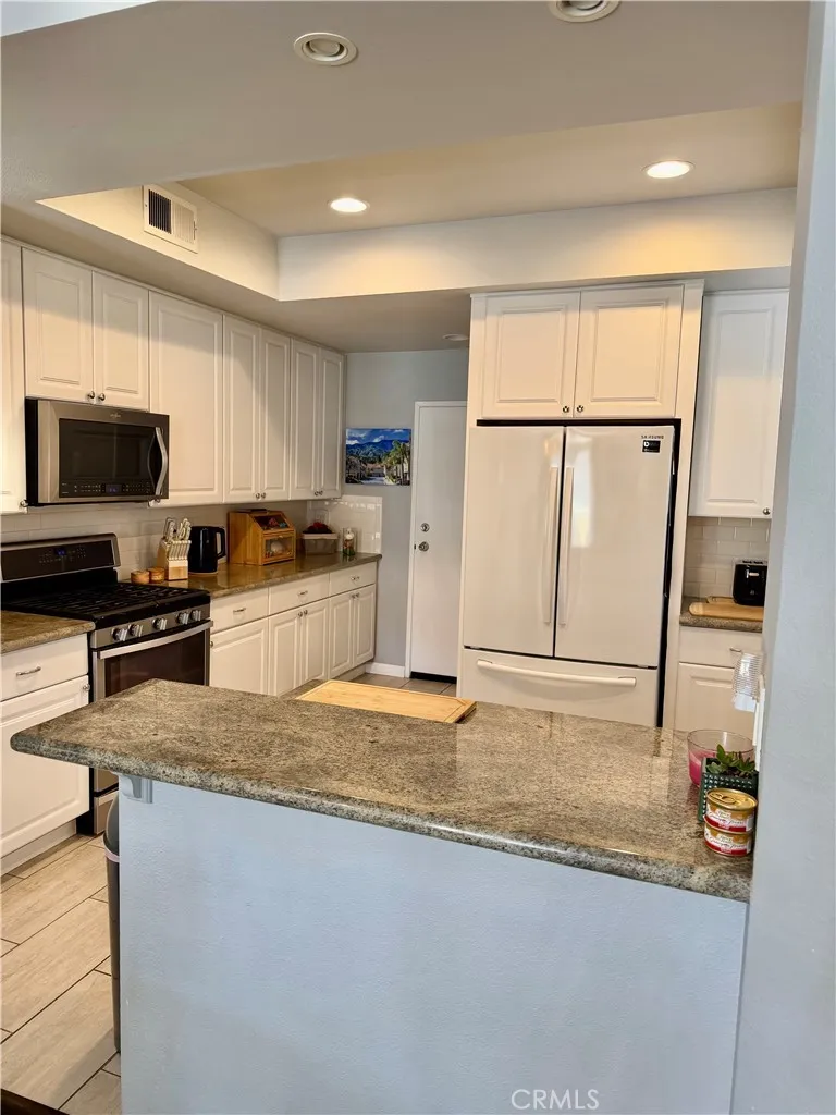 3100 Castelar Court #103 Corona, CA 92882