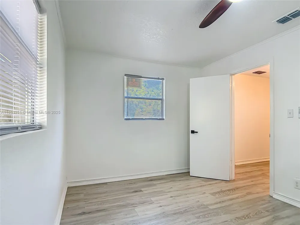 8781 S LAKESHORE DR FLORAL CITY Other City - In The State Of Florida, FL 34436