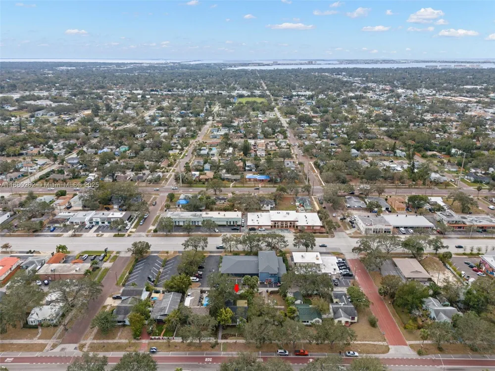 4536 1ST AVENUE N St Petersburg, FL 33713