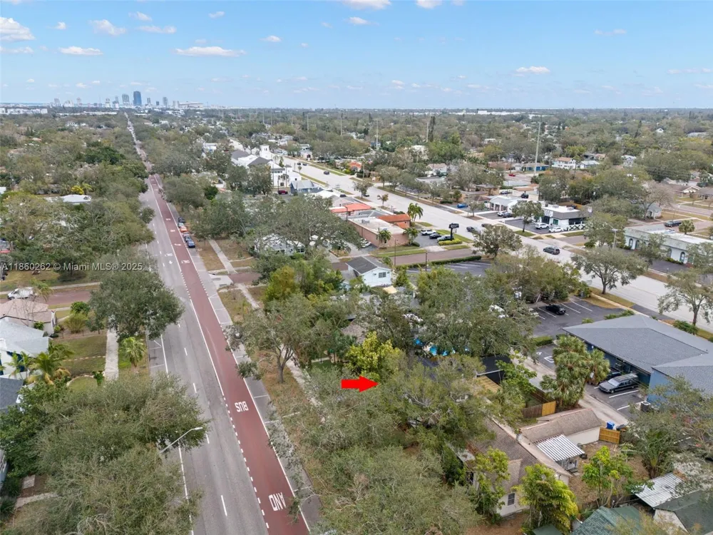 4536 1ST AVENUE N St Petersburg, FL 33713