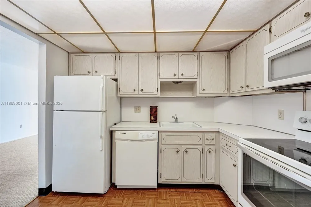 1965 S Ocean Dr #7K Hallandale Beach, FL 33009