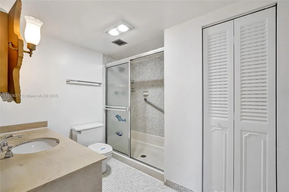 1965 S Ocean Dr #7K Hallandale Beach, FL 33009