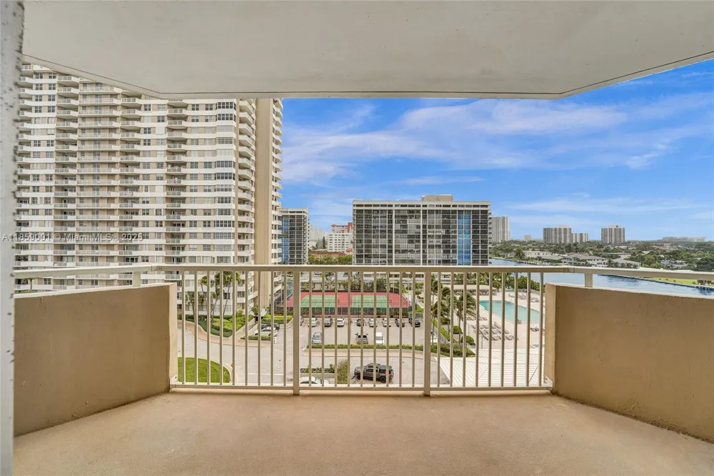 1965 S Ocean Dr #7K Hallandale Beach, FL 33009