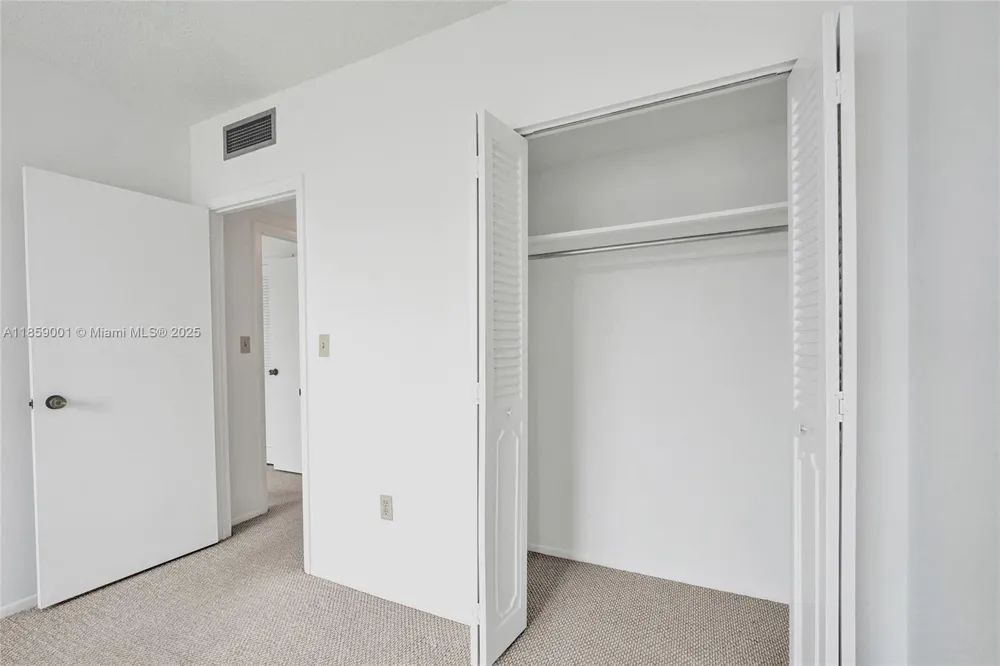 1965 S Ocean Dr #7K Hallandale Beach, FL 33009