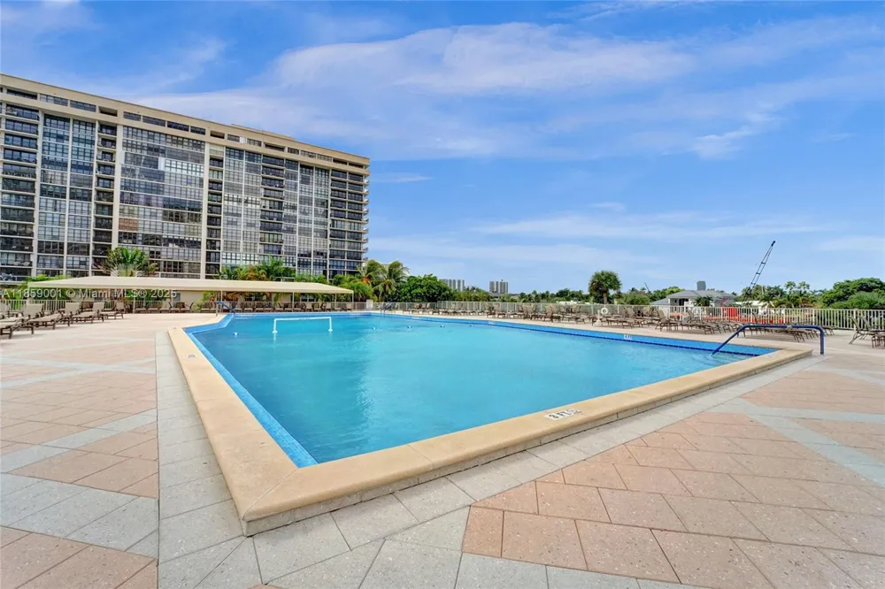 1965 S Ocean Dr #7K Hallandale Beach, FL 33009
