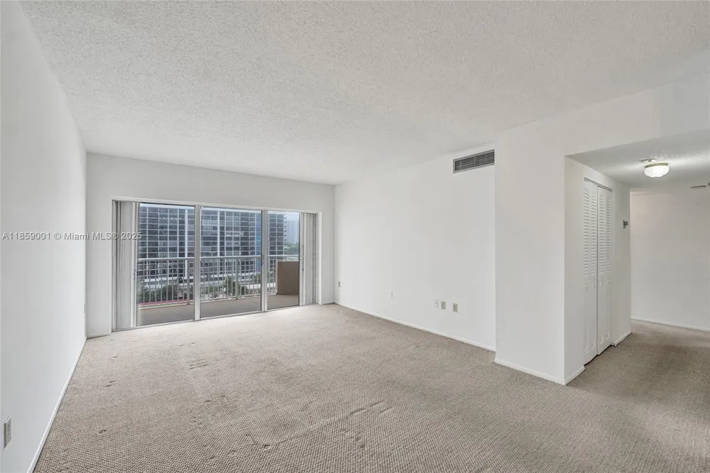 1965 S Ocean Dr #7K Hallandale Beach, FL 33009