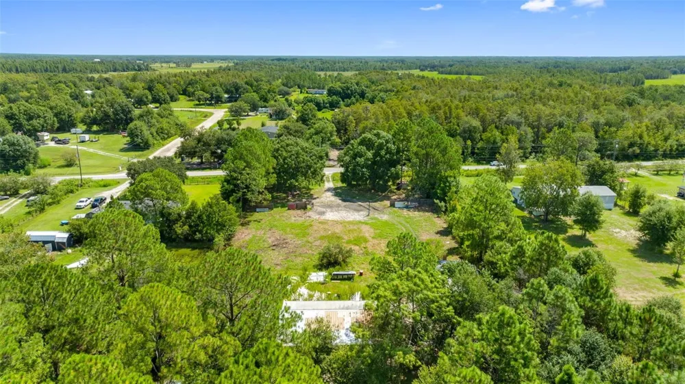 3207 CYPRESS TRAILS DRIVE Polk City, FL 33868