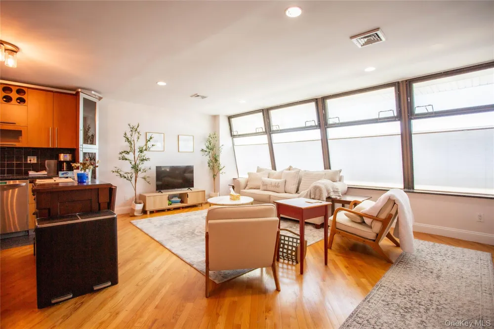 521 W Broadway #B Long Beach, NY 11561