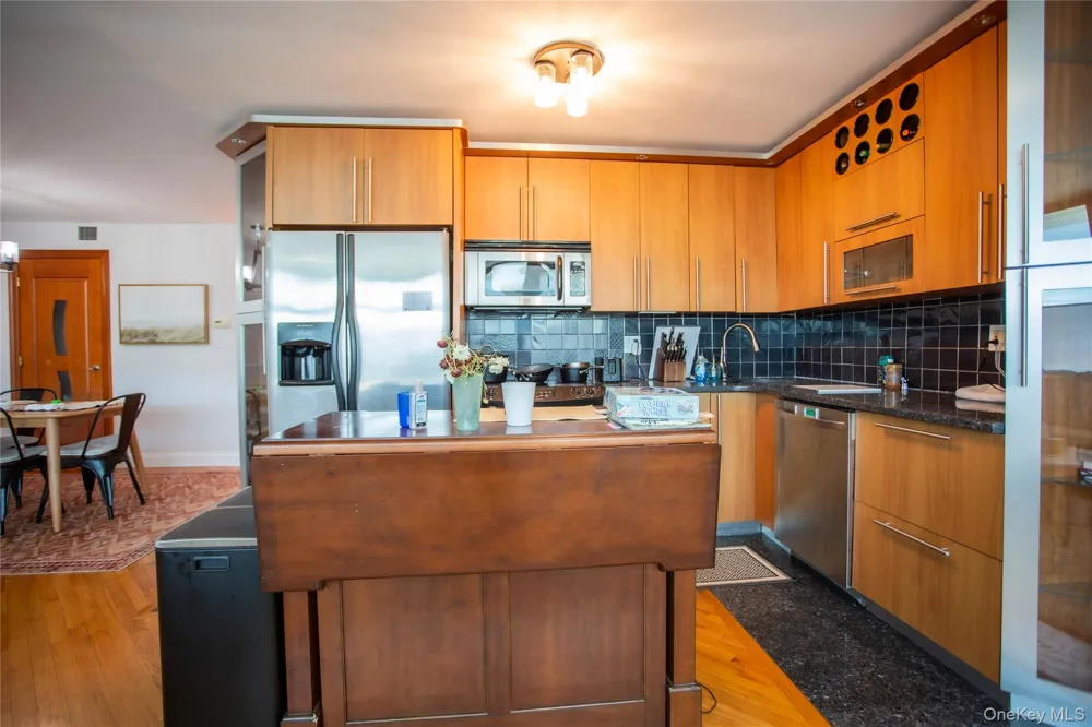521 W Broadway #B Long Beach, NY 11561