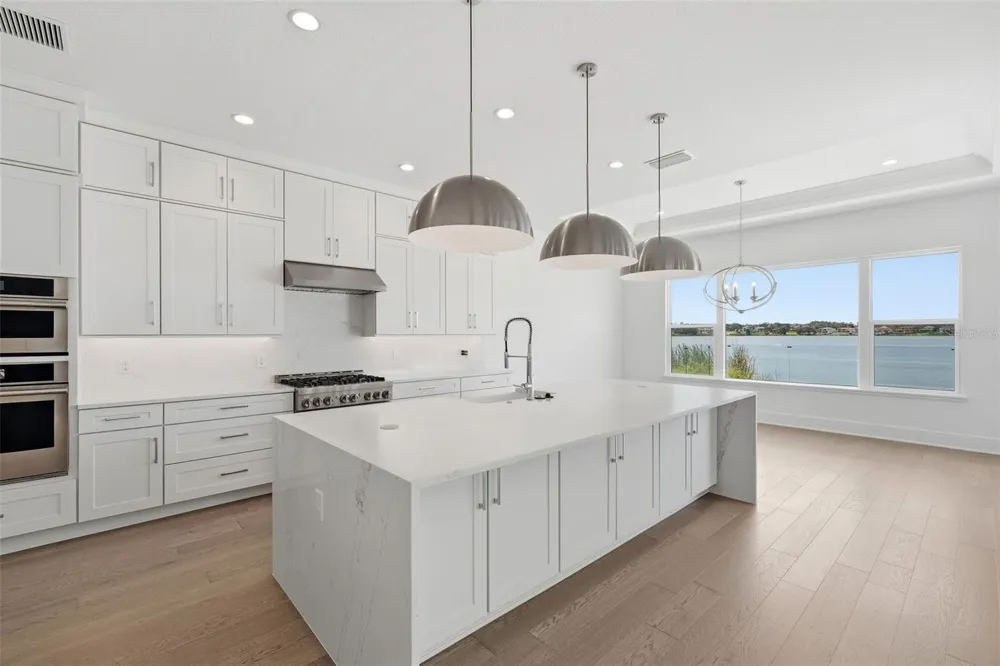 16606 BOLSENA DRIVE Montverde, FL 34756