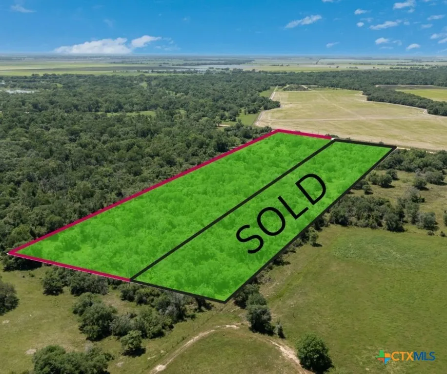 CR 394 El Campo, TX 77437