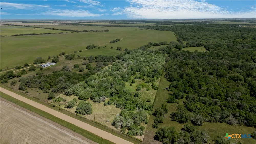 CR 394 El Campo, TX 77437