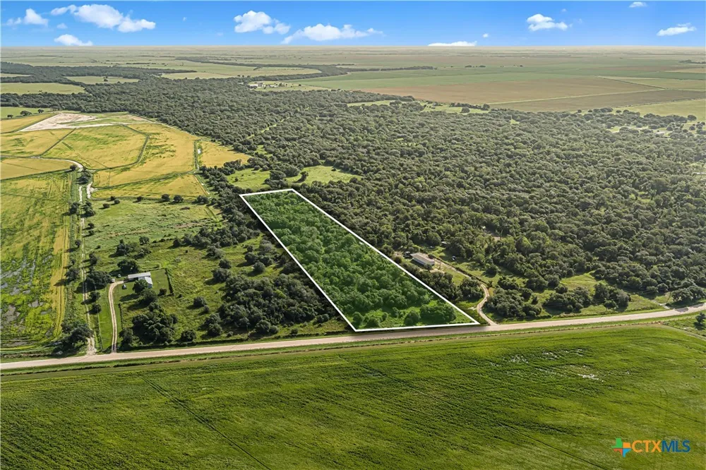 CR 394 El Campo, TX 77437