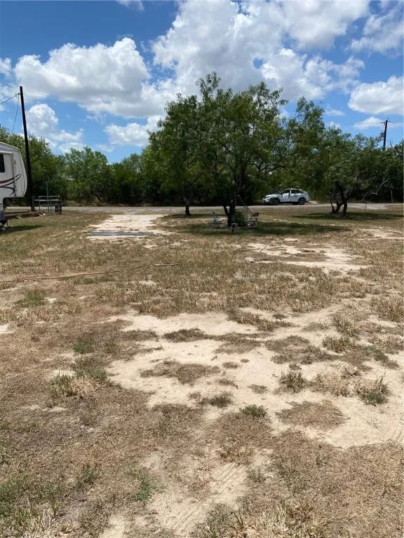 106 Lenette Drive Woodsboro, TX 78393