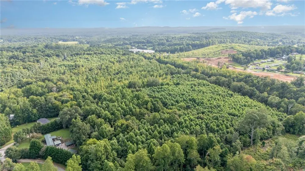 2619 S NC Highway 109 Thomasville, NC 27360