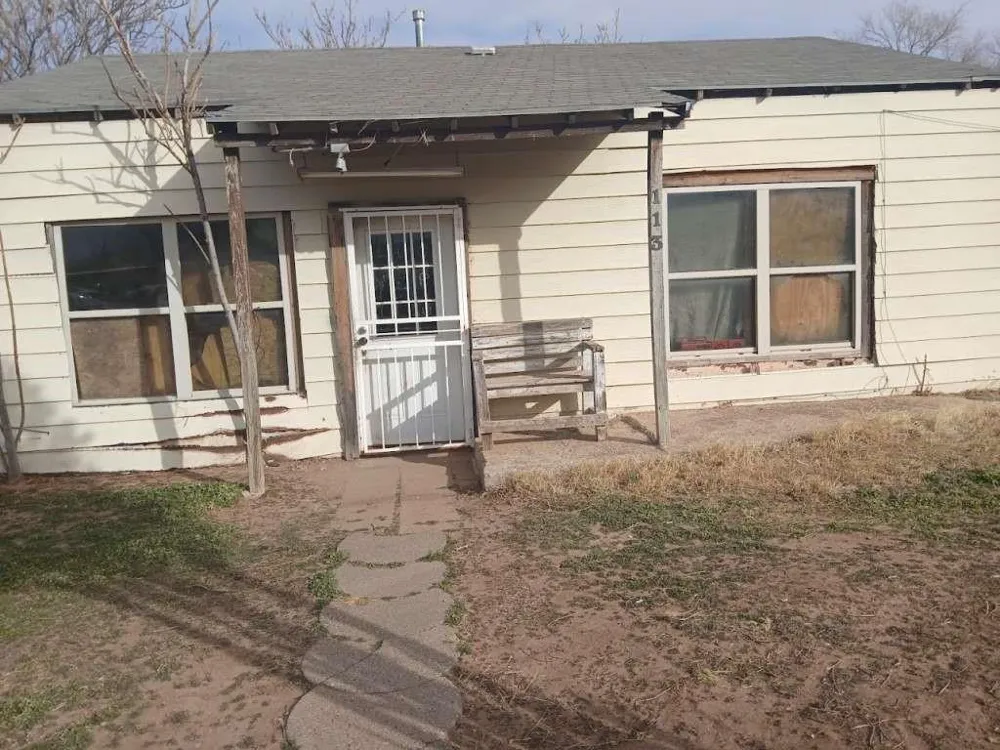 113 Maple Street Levelland, TX 79336
