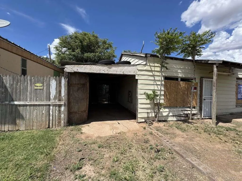 113 Maple Street Levelland, TX 79336