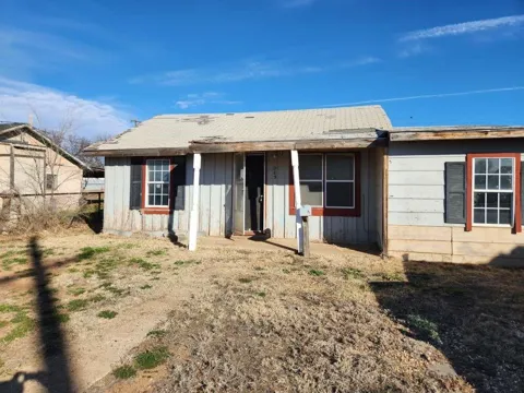 203 Pecan Street
