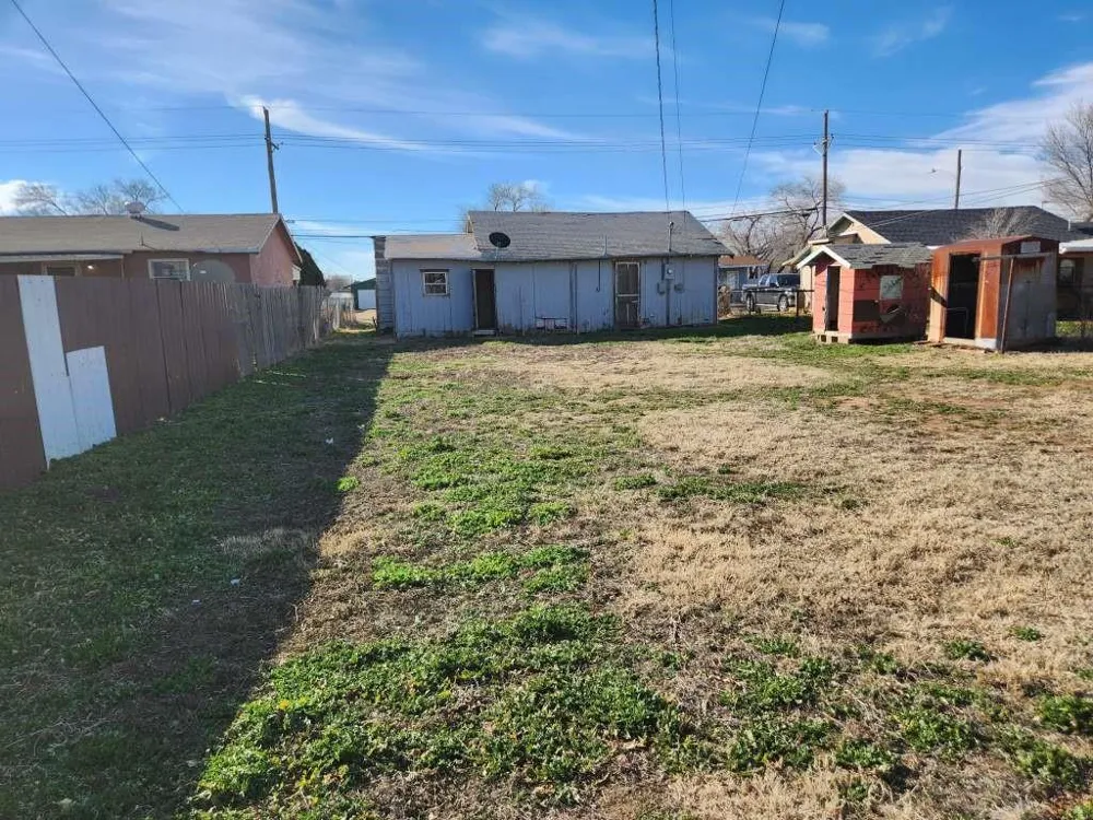 203 Pecan Street Levelland, TX 79336